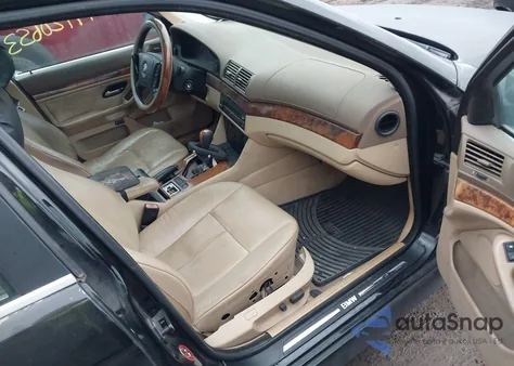 2000 BMW 528Ia z USA, uszkodzony, nr VIN WBADM6342YGU07048